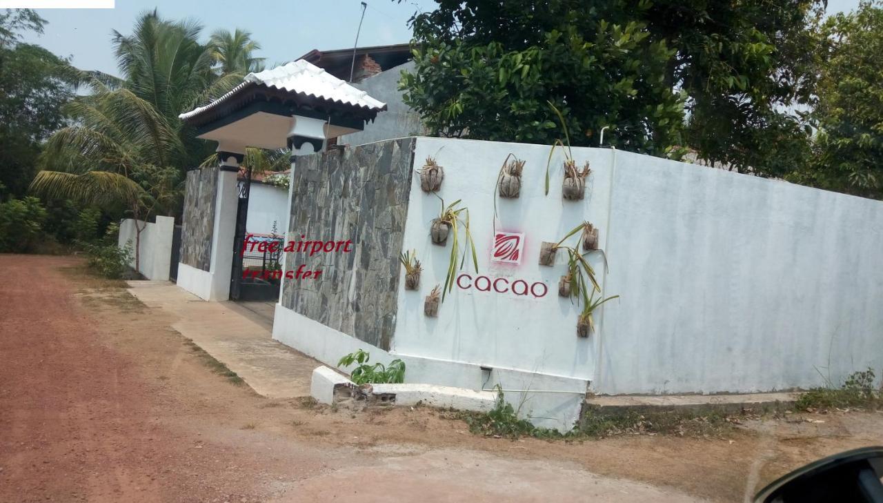 Cacao Hotel Katunayaka Exterior foto
